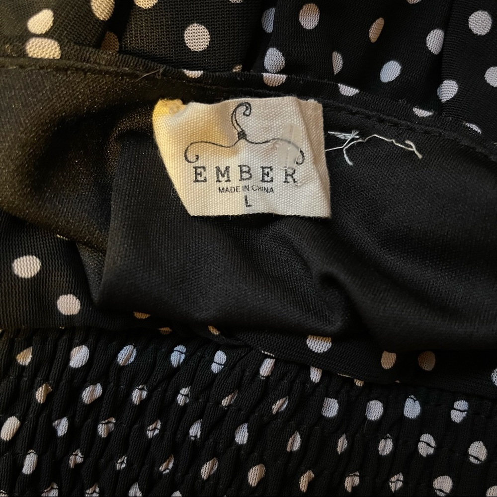 Ember Black and White Polka Dot V Neck Top Blouse Size Large - Picture 7 of 8